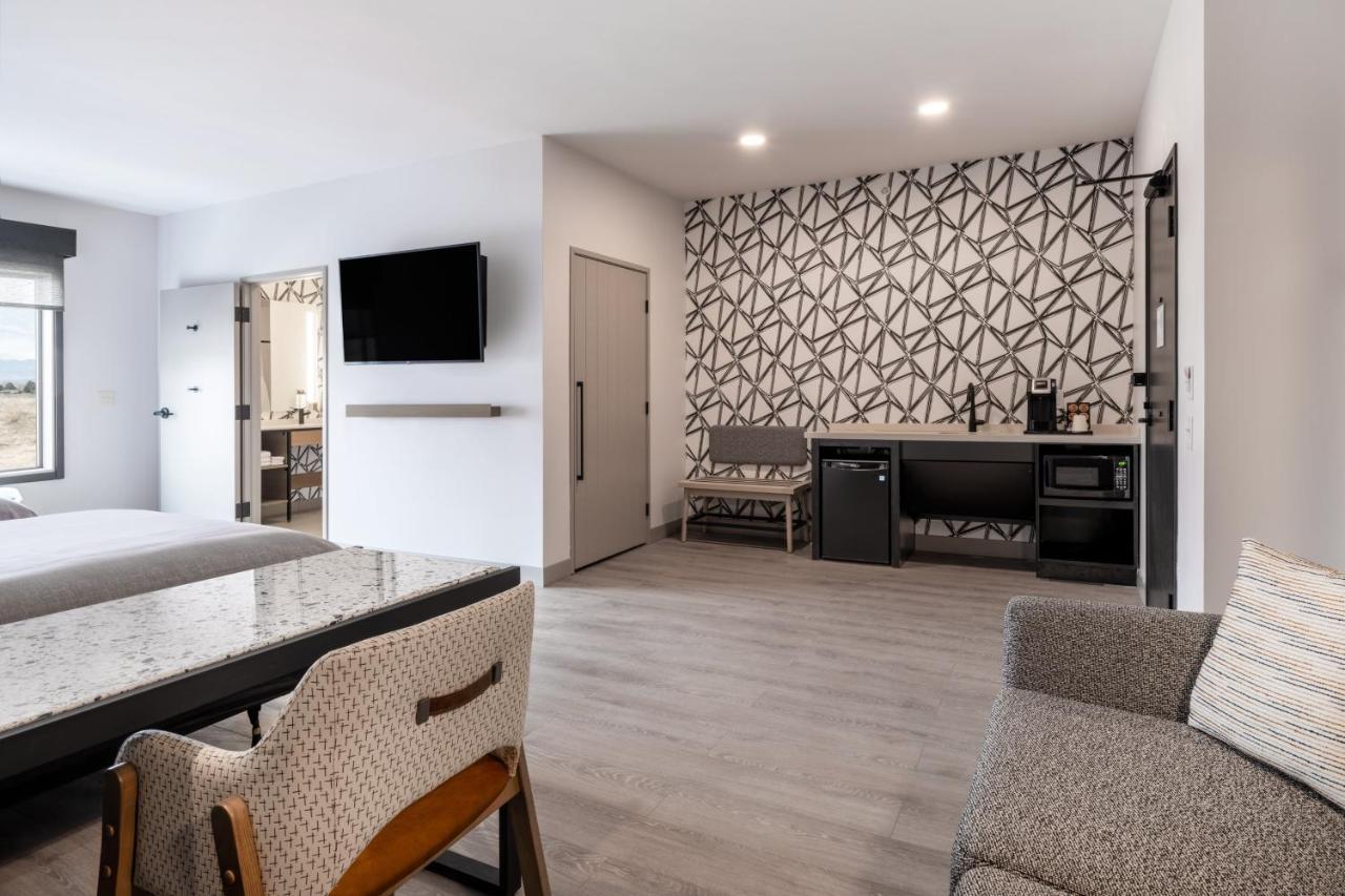 Atwell Suites - Denver Airport Tower Road By Ihg Ngoại thất bức ảnh